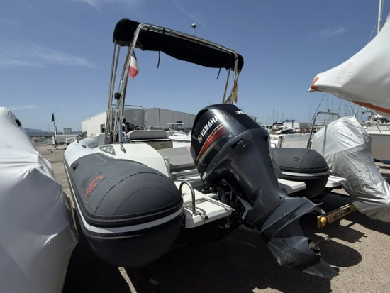 Capelli TEMPEST 775 usado à venda