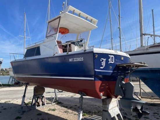 CN Plasti Bateaux Vega 720 usata in vendita