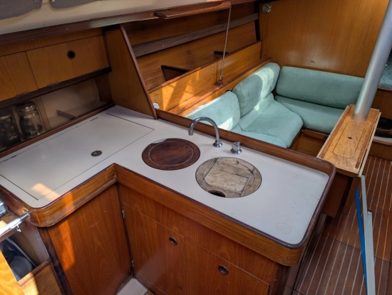 Beneteau Oceanis 350 usado à venda
