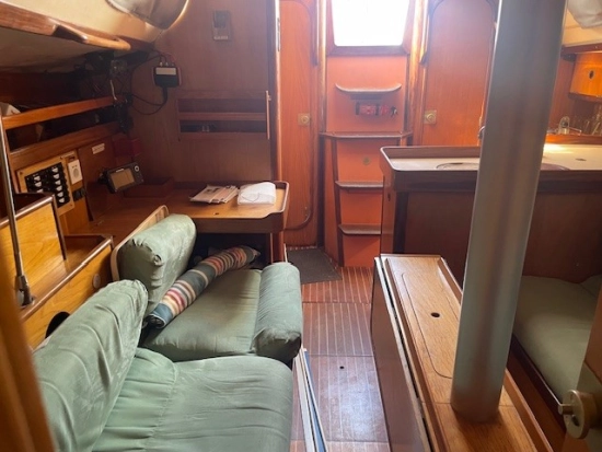 Beneteau Oceanis 350 usado à venda