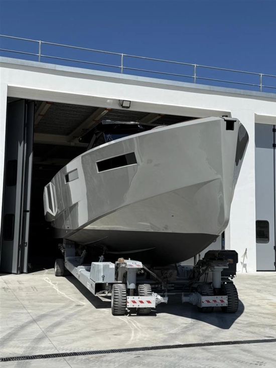 Evo Yachts R4 usata in vendita