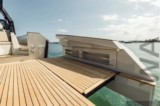 Evo Yachts R4 usata in vendita