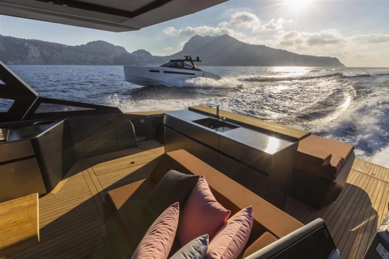 Evo Yachts R6 novos à venda
