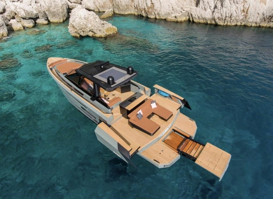 Evo Yachts R6 novos à venda