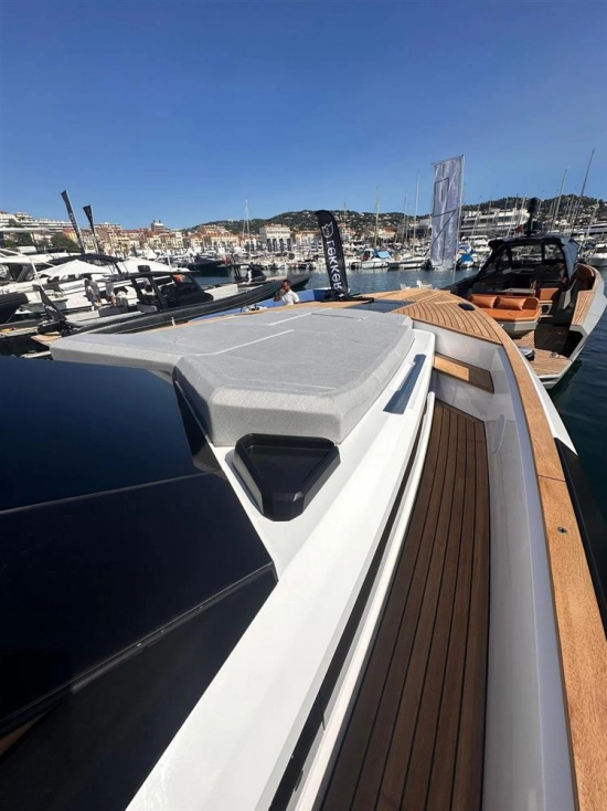 Evo Yachts R6 + nuevo en venta
