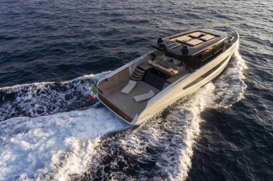 Evo Yachts V8 nuevo en venta