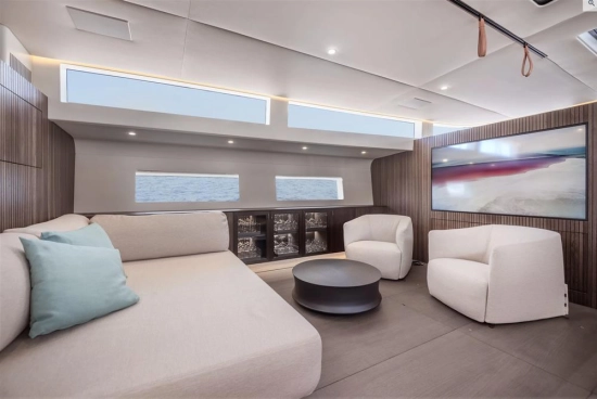YYachts Y9 Pilot House usata in vendita