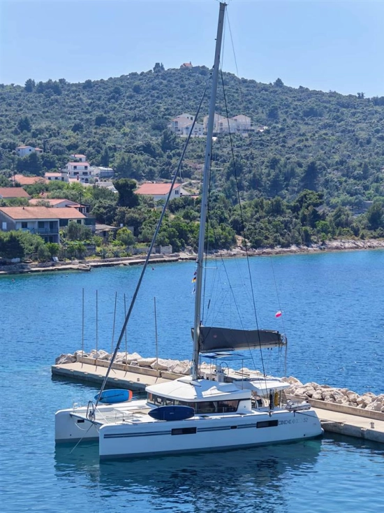 Lagoon 52F usata in vendita