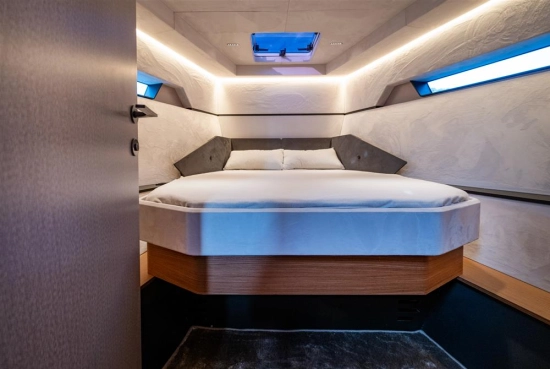 Evo Yachts R4 novos à venda