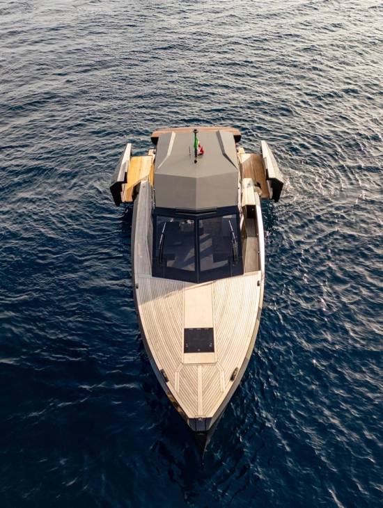 Evo Yachts R4 novos à venda