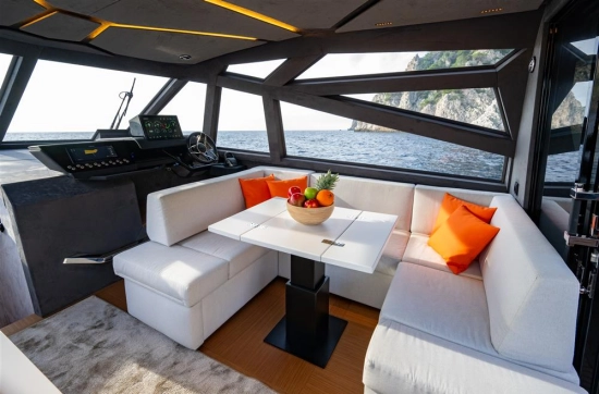 Evo Yachts R4 novos à venda
