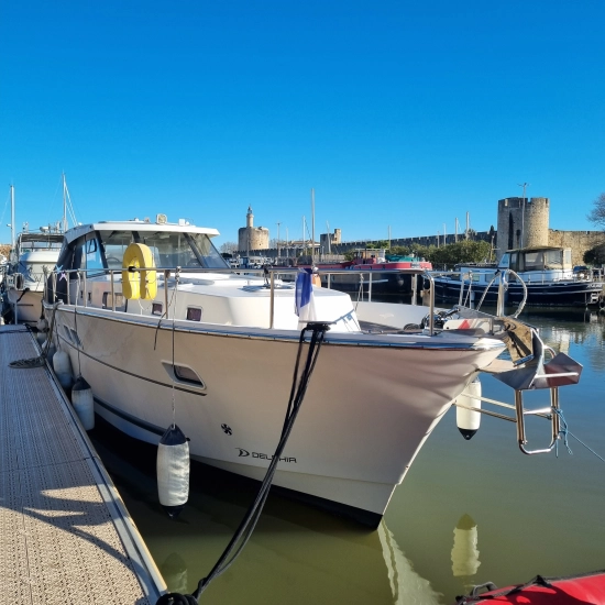 Delphia 1350 Escape usado à venda