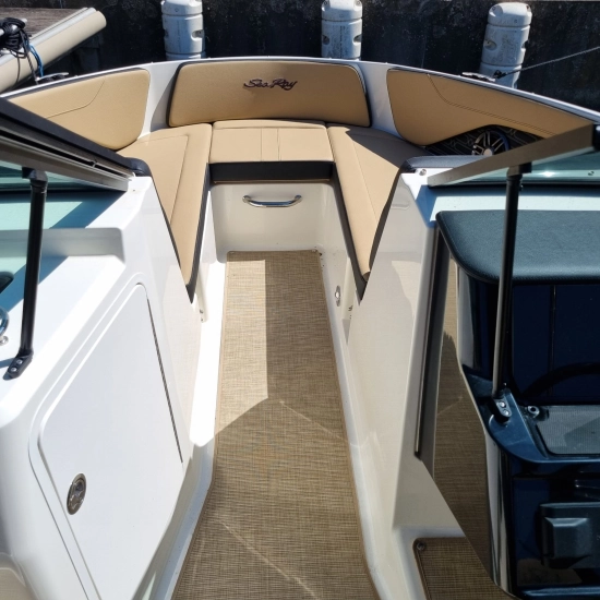 Sea Ray SPX 210 HB usata in vendita