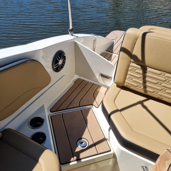 Sea Ray SPX 210 HB usata in vendita