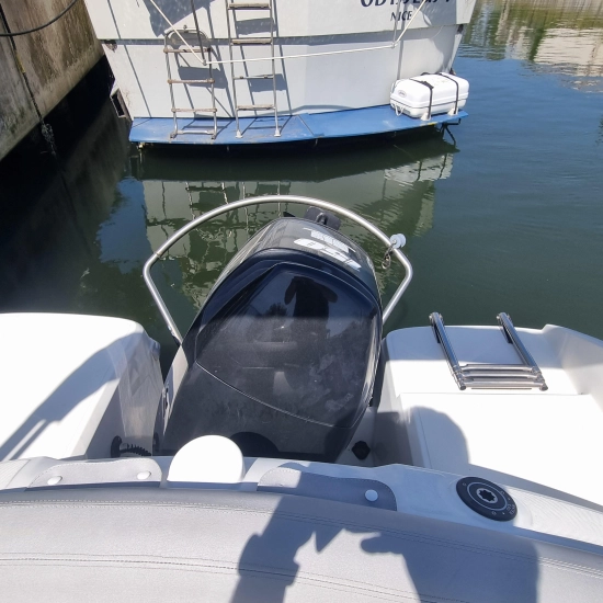 Beneteau Flyer 650 SUN DECK usata in vendita