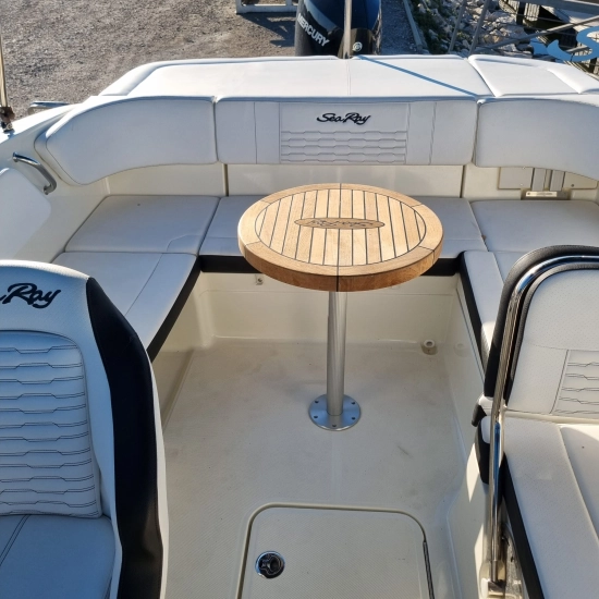 Sea Ray SPX 210 Ob usata in vendita