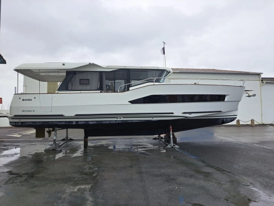 Delphia 12 Sedan de segunda mano en venta