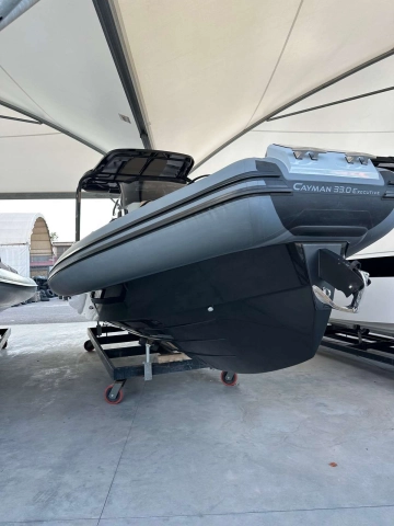Ranieri CAYMAN 33.0 EXECUTIVE nuova in vendita