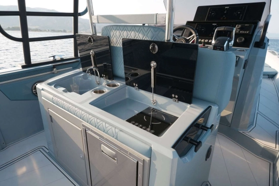 Ranieri CAYMAN 33.0 EXECUTIVE nuova in vendita
