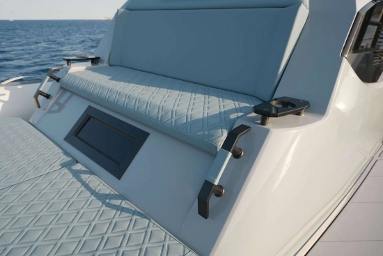 Ranieri CAYMAN 33.0 EXECUTIVE nuova in vendita