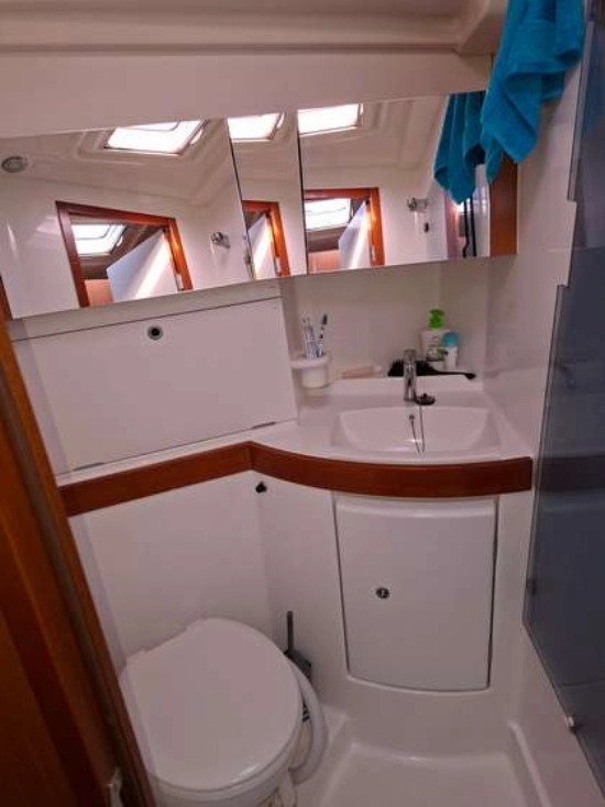 Beneteau Oceanis 43 usado à venda