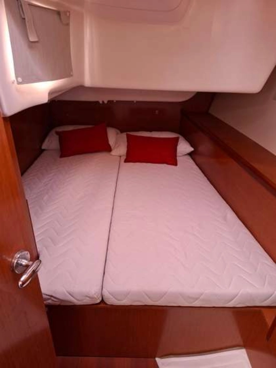 Beneteau Oceanis 43 usado à venda