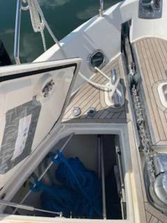 Ferretti 681 usado à venda