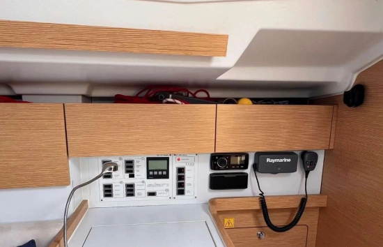 Elan Marine 320 de segunda mano en venta