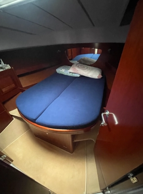 Beneteau Antares 10.80 usado à venda