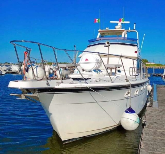 Hatteras Yachts 45 CONVERTIBILE usata in vendita