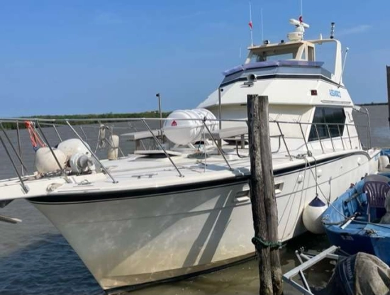 Hatteras Yachts 45 CONVERTIBILE usata in vendita