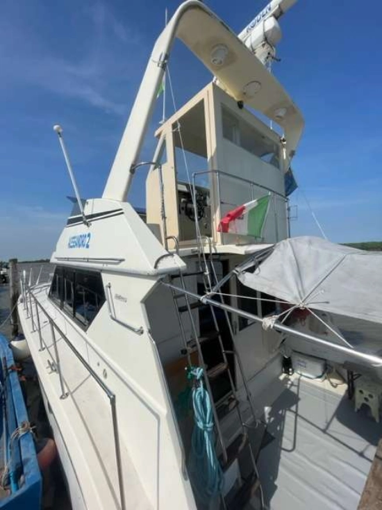 Hatteras Yachts 45 CONVERTIBILE usata in vendita