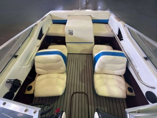 Maxum 1800 SC usata in vendita