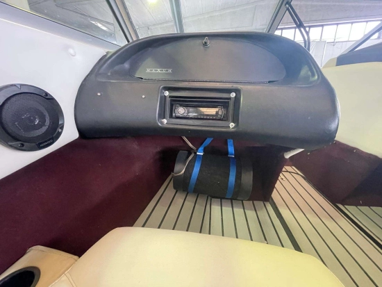 Maxum 1800 SC usata in vendita