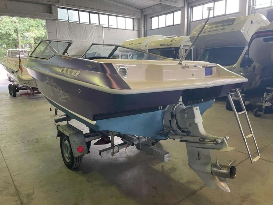 Maxum 1800 SC usata in vendita