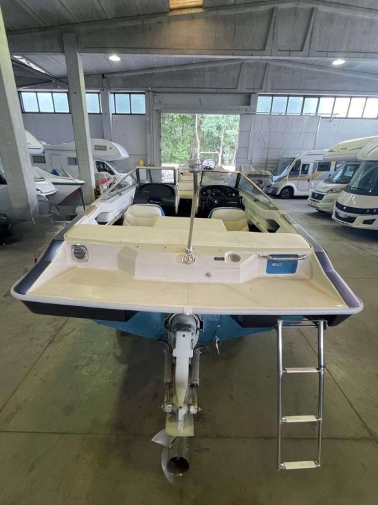 Maxum 1800 SC usata in vendita