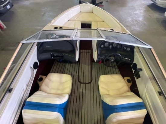 Maxum 1800 SC usata in vendita