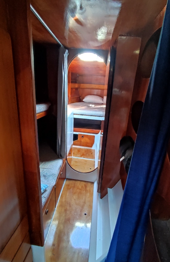 Custom CATAMARANO usado à venda