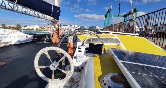 Custom CATAMARANO usado à venda