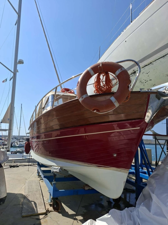 Apreamare 750 CABINATO usata in vendita