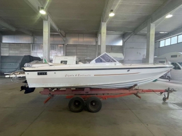 CIGALA E BERTINETTI SURFER 600V usata in vendita
