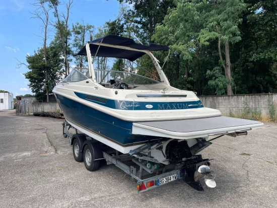 Maxum 2300 SC usado à venda