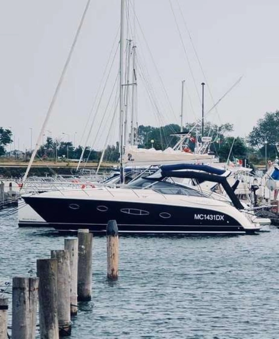 Azimut ATLANTIS 35 usado à venda