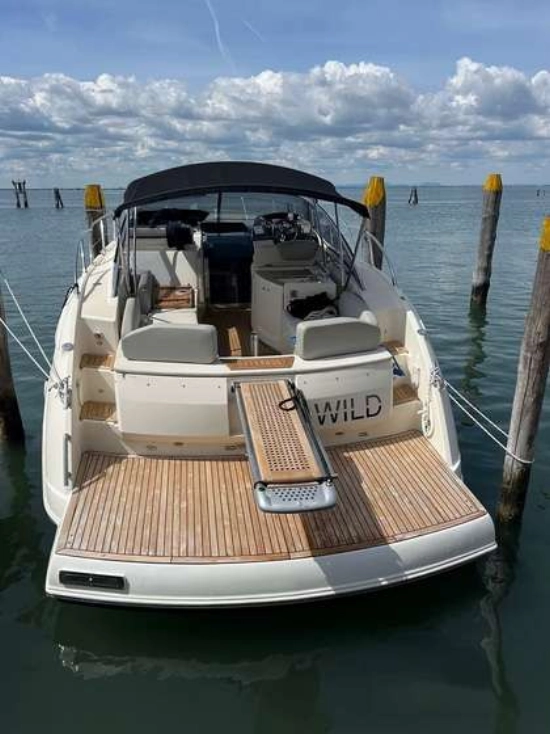 Azimut ATLANTIS 35 usado à venda