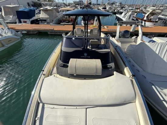 Invictus Yacht GT320 usado à venda