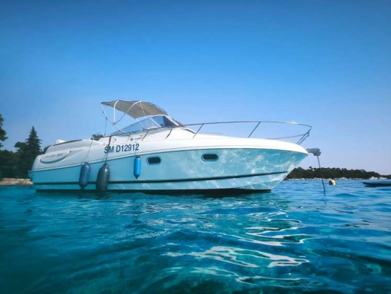 Jeanneau LEADER 805 usado à venda
