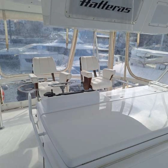 Hatteras Yachts 64 CONVERTIBLE usado à venda