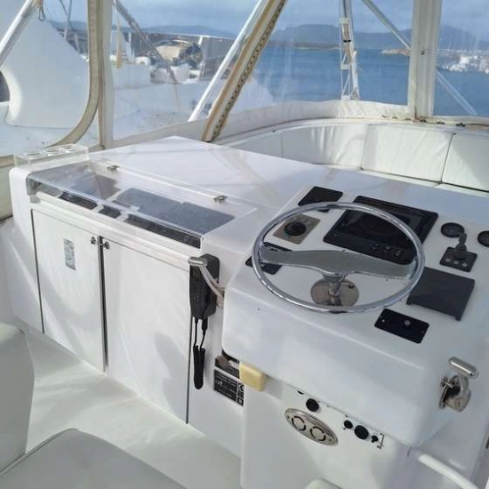 Hatteras Yachts 64 CONVERTIBLE usado à venda