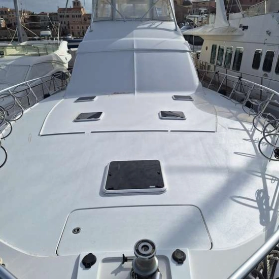 Hatteras Yachts 64 CONVERTIBLE usado à venda