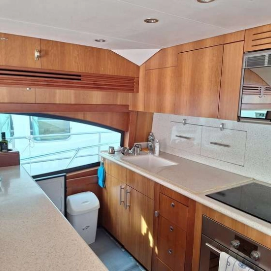 Hatteras Yachts 64 CONVERTIBLE usado à venda